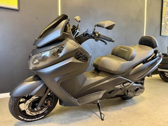 DAFRA MAXSYM 400i 